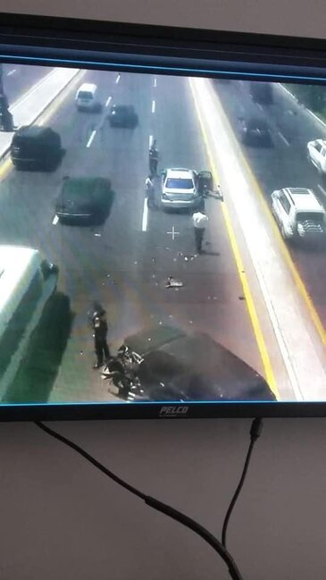 Şəfa stadionu yaxınlığında qəza - Sıxlıq yaranıb - FOTO