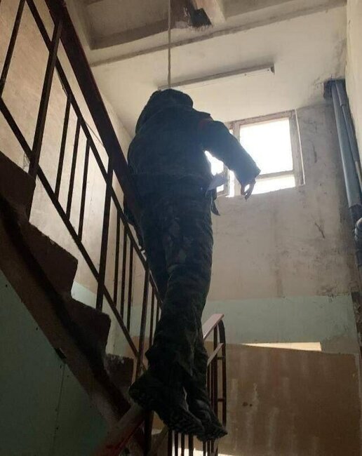 "İçirlər, nə istəsələr edirlər, əsgərləri zorlayırlar, döyürlər" - İntihardan öncə yazdı - FOTO