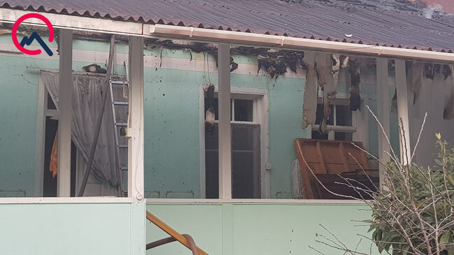 Göyçayda iki ev birdən yandı - Fotolar