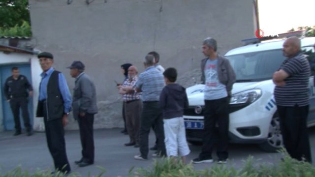 78 yaşlı cütlük evlərinin həyətində güllələndi - FOTOLAR