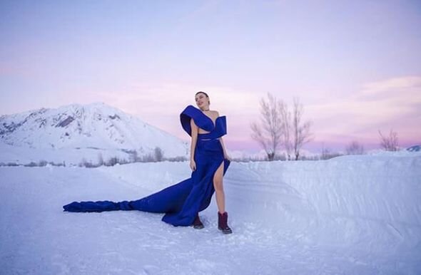 Türkiyə gözəli fotosessiya üçün GÖRÜN NƏ ETDİ - FOTO