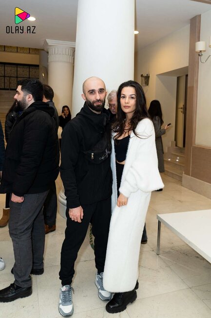 Əlixan həyat yoldaşı ilə