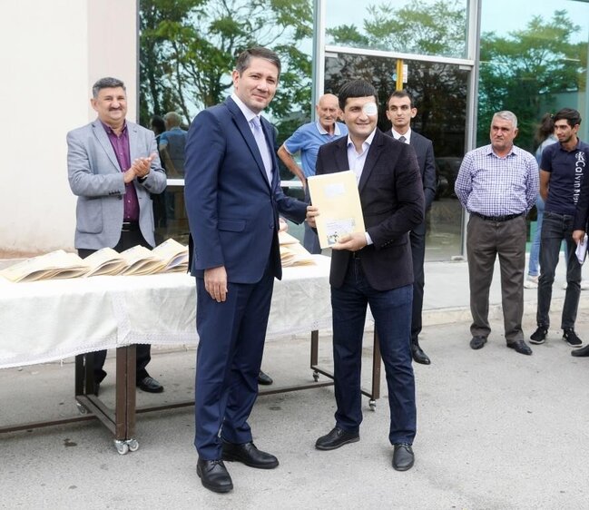 Kamil Musəviyə avtomobil hədiyyə verilib - FOTOLAR