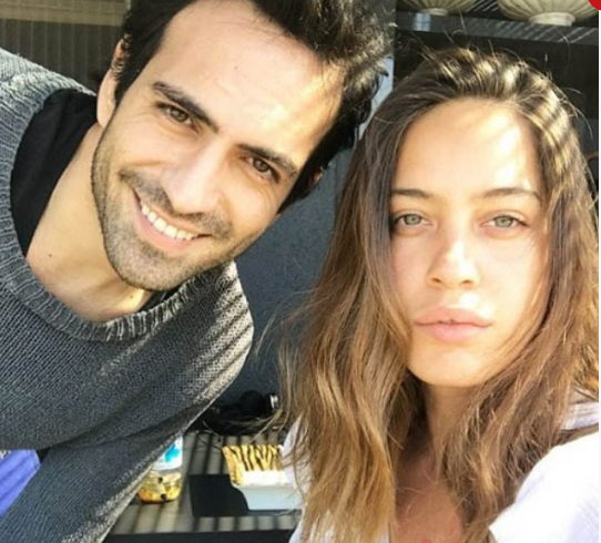 5 illik həyat yoldaşından boşandı - FOTO