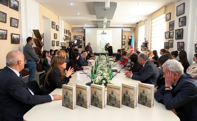 "Vətən müharibəsi tarixi. Şəxsiyyət faktoru" kitabının ingilis dilində nəşrinin təqdimatı olub