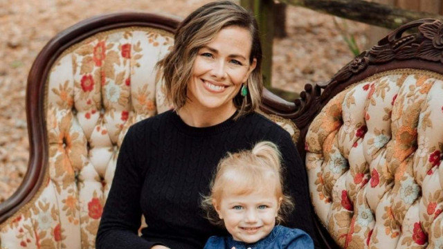 Universitet müəllimindən ağlasığmaz əməl: 3 yaşlı qızını öldürüb intihar etdi - FOTO