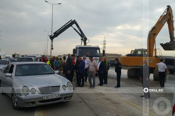 Azərbaycanda su basan magistral yolda nəqliyyatın hərəkəti tam bərpa olundu - YENİLƏNİB + FOTO/VİDEO