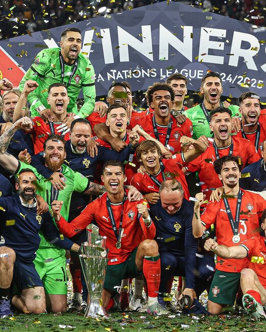 Ronaldo DÇ-yə vəsiqə qazandıqlarına görə komanda yoldaşlarına 50 minlik saat verdi - Fotolar