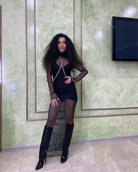 Səmra yeni fotoları ilə gündəm yaratdı - FOTO