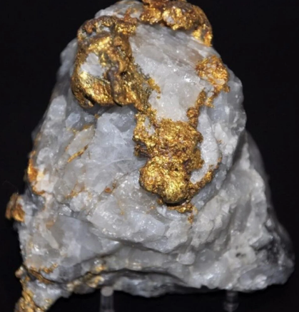 Bülent Ersoya XAM QIZIL hədiyyə etdilər - FOTO