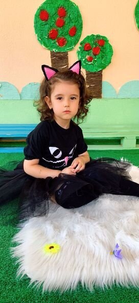 "Nilay elə bilir ki, ata-anası ölməyib, o böyüyəndə gələcəklər"