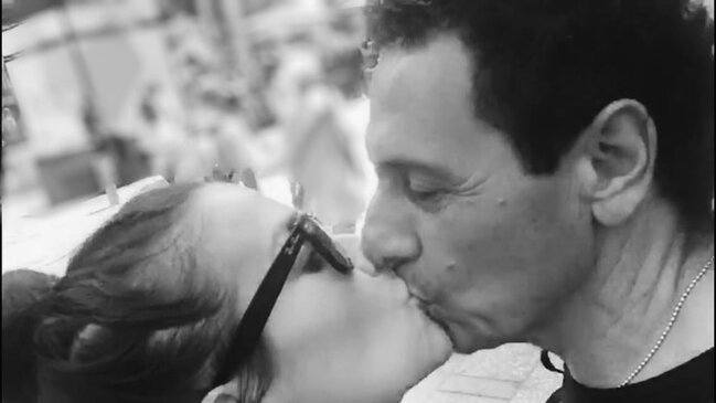 Bu da "Vəhşi mələyin" özündən 20 yaş böyük əri - FOTO