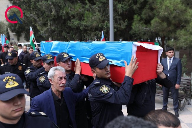 Xidmət yoldaşlarını göz yaşları içində yola saldılar... - FOTOLAR