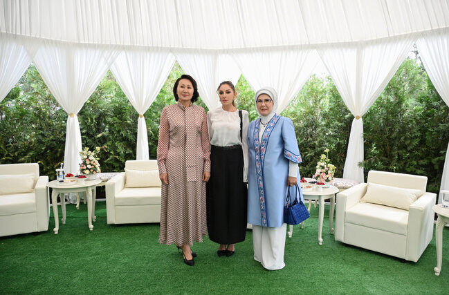 Birinci xanımların Bişkekdən maraqlı - Fotoları