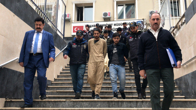 Həyat yoldaşı ilə intim münasibətdə olan kişiyə ağlasığmaz işgəncə verdi - FOTOLAR