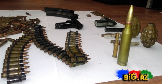 Zibillərin içindən 10 növ silah-sursat tapıldı-Bakıda - FOTO