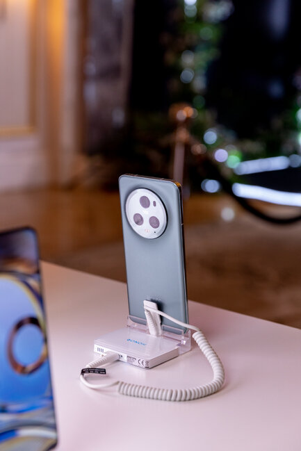 HONOR yeni Magic5 Pro smartfonunu Azərbaycanda təqdim edir