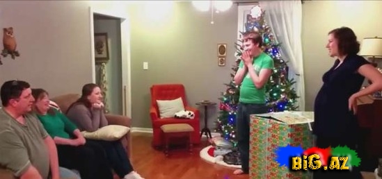 Özünü valideynlərinə hədiyyə edən övlad - VİDEO