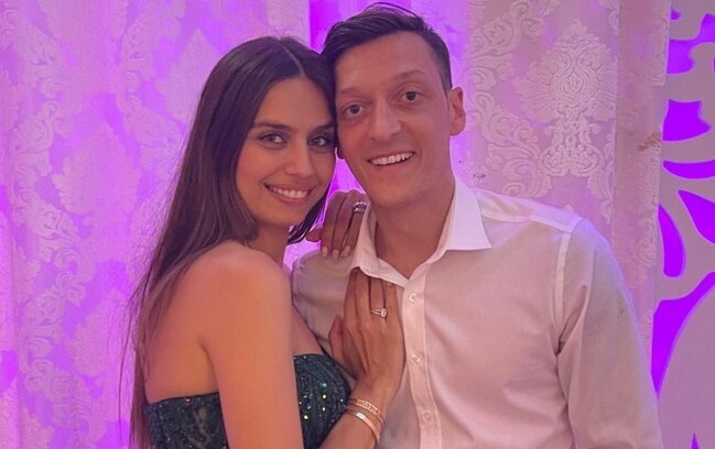 Mesut Özilin 3-cü övladı olacaq