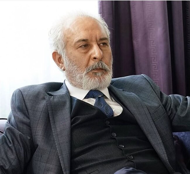 Məşhur aktyor "Eşref Rüya"da - Foto