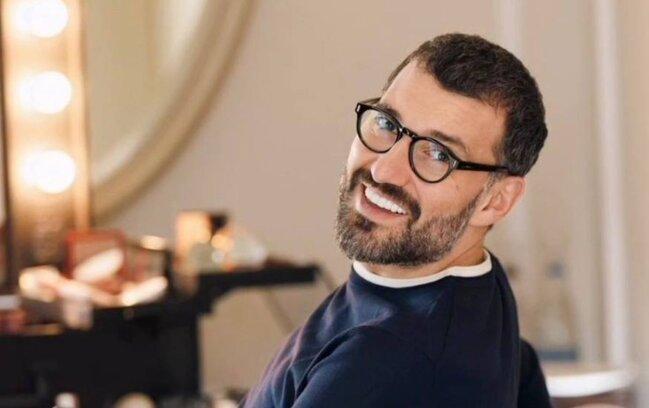 Festivalda müğənnilərin tərzi ona həvalə edildi