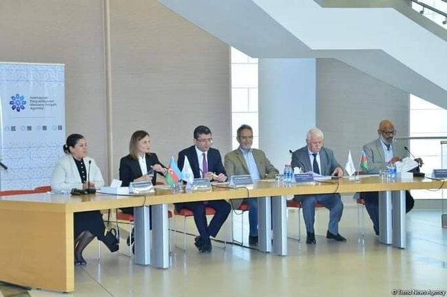 Telejurnalistlər üçün "Audiovizual media mühitində universal jurnalist" mövzusunda keçirilən təlimlər yekunlaşıb