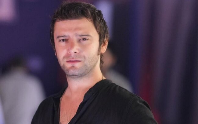 .