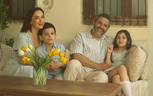 Həyat yoldaşını bu sözlərlə təbrik etdi