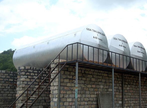 Zakir Həsənov Kəlbəcər və Laçında hərbi obyektlərə baxış keçirib - FOTO/VİDEO