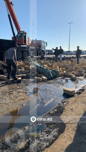 Bakıdakı dəhşətli qəzada iştirak edən sürücülərin kimliyi BİLİNDİ - YENİLƏNİB + FOTO/VİDEO