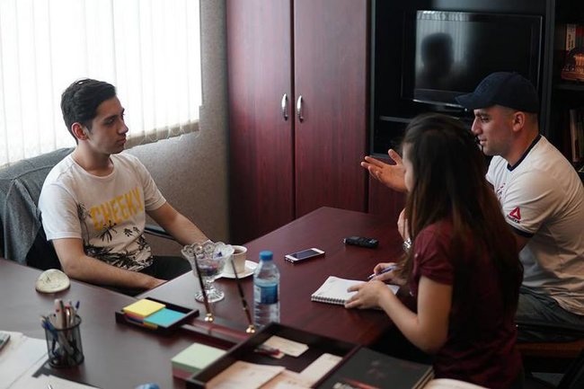 700 bal toplayan tələbəmiz: "Liseydə bizi namaz qılmağa..." - FOTOLAR