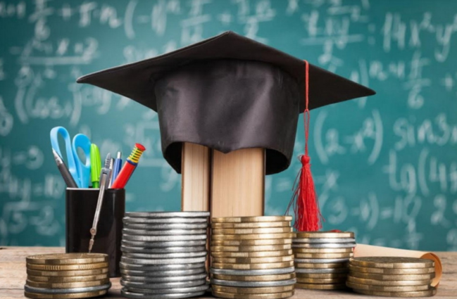 Təhsil Tələbə Kreditləri kimlərə şamil ediləcək?-EKSPERTDƏN AÇIQLAMA