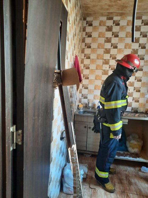 Bakıda yaşayış binasında PARTLAYIŞ: Xəsarət alanlar var - FOTO - VİDEO