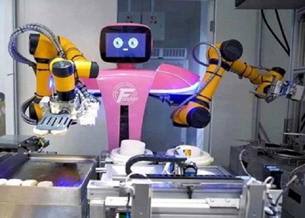 Çində tamamilə robotlaşdırılmış restoran açıldı