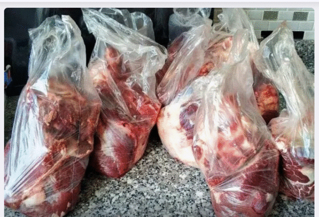 Qurban ətindən müsəlman olmayanlara və zənginlərə də vermək olar