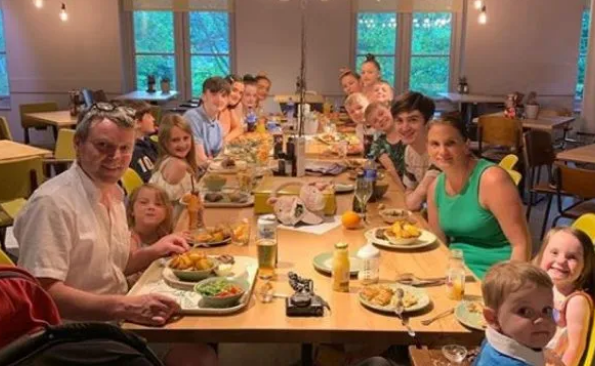 Bu qadının ömrünün 160 saatını doğum evində keçirib - 21 uşağı var - FOTOLAR