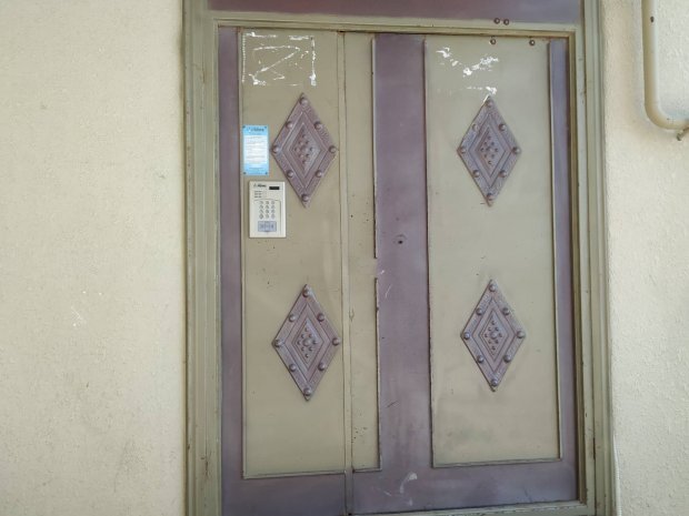 "Qol-qola, söhbət edə-edə bloka giriblər, düz on iki dəqiqədən sonra…" - Hadisə yerindən reportaj - FOTO