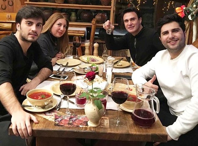 Nadir Qafarzadə ailəsi ilə - FOTOLAR