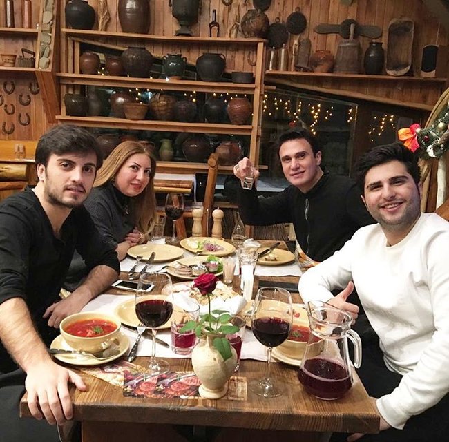 Nadir Qafarzadə ailəsi ilə - FOTOLAR