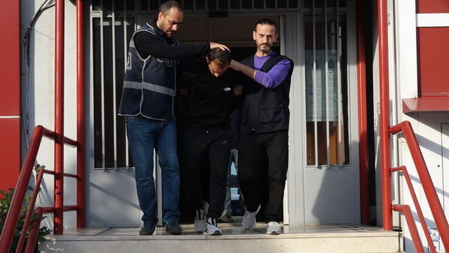 Dərsə gedən qıza təcavüz etdi: "Özümü saxlaya bilmədim" - FOTO