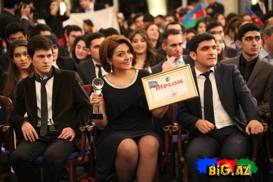 Gültac Əlili yenə də İlin aktrisası seçildi