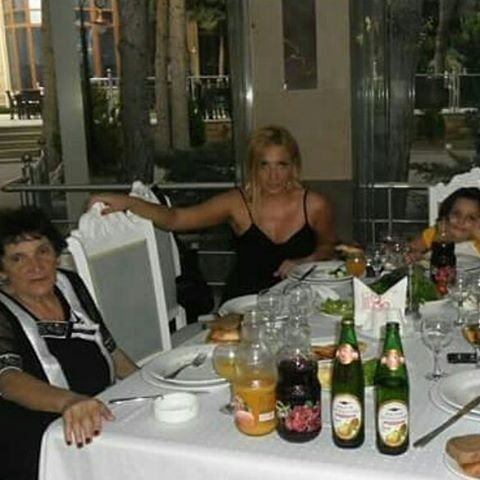 Lətafət vaxtsız dünyasını dəyişən anasından yazdı: "Çox darıxıram sənsiz, nəfəsim kəsilir "