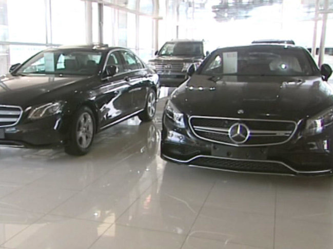 Şəxsi avtomobillərin kirayəsi: qiymətlər və şərtlər necədir? - VİDEO