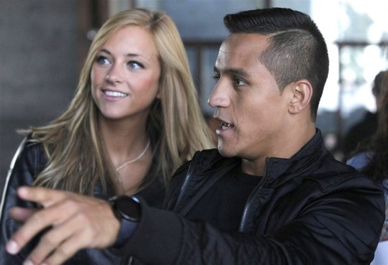 Futbolçuların həyat yoldaşları və sevgililəri