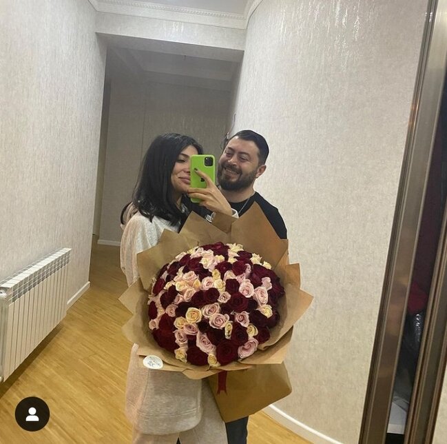 Yeni evlənən Qurdla həyat yoldaşından SƏMİMİ FOTO