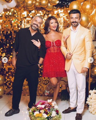 Vaxtilə sevgili olduqları deyilən Şəhriyar Afaqı belə TƏBRİK ETDİ - Ad günündən FOTOLAR