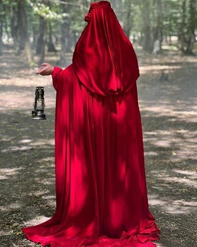 Damla bu dəfə "Qırmızı papaq" oldu - FOTOLAR