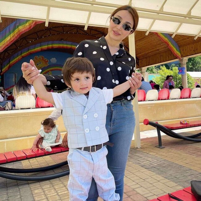 Bir-birini izləmədən çıxardılar - FOTOLAR