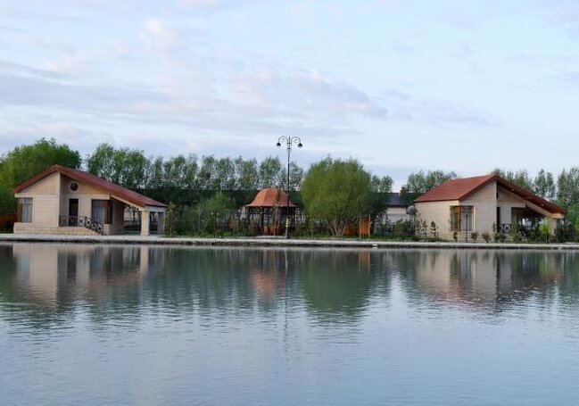 Ziya Məmmədovun "kəndin başındakı" restoranı... - Fotolar