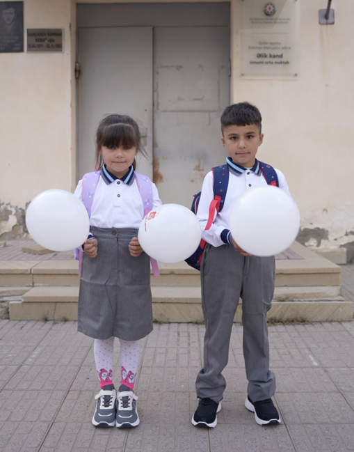 "Veysəloğlu-Distribusiya" ucqar kəndlərdə məktəblilərə dəstəyini davam etdirir